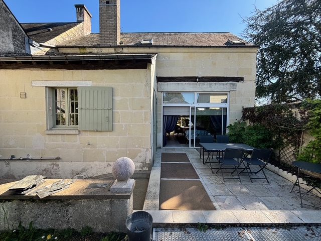 Image No.24-7 Bed House for sale