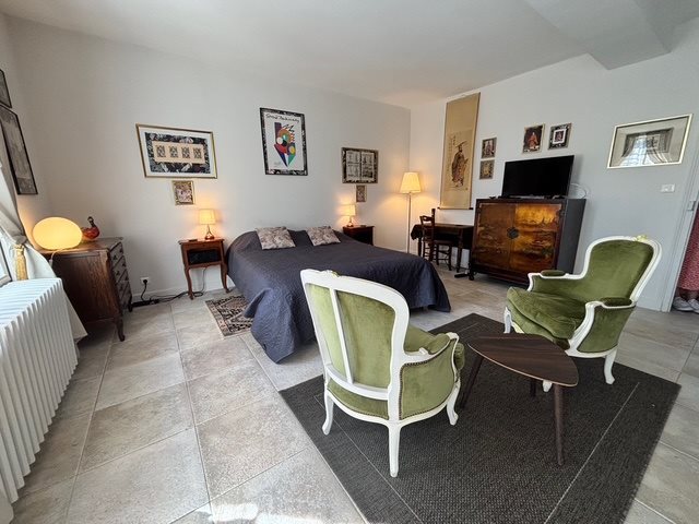 Image No.9-7 Bed House for sale