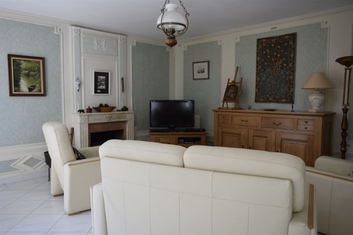 Image No.2-5 Bed House for sale