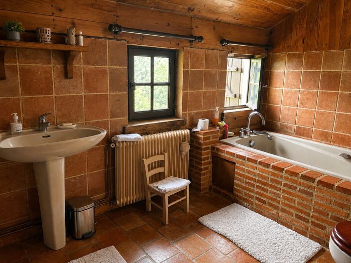 Image No.7-5 Bed House for sale