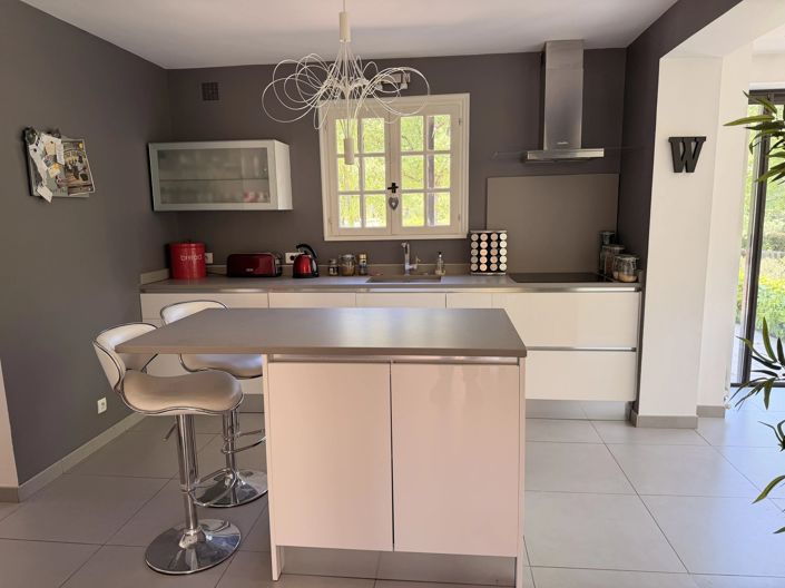 Image No.32-3 Bed House for sale