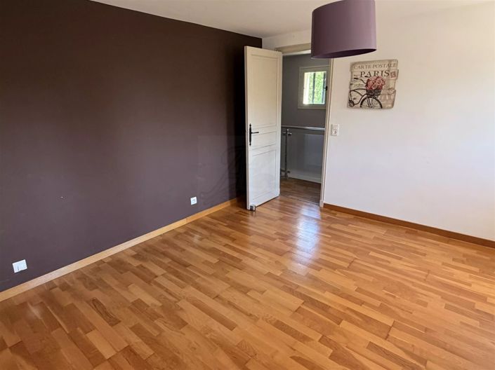 Image No.41-3 Bed House for sale