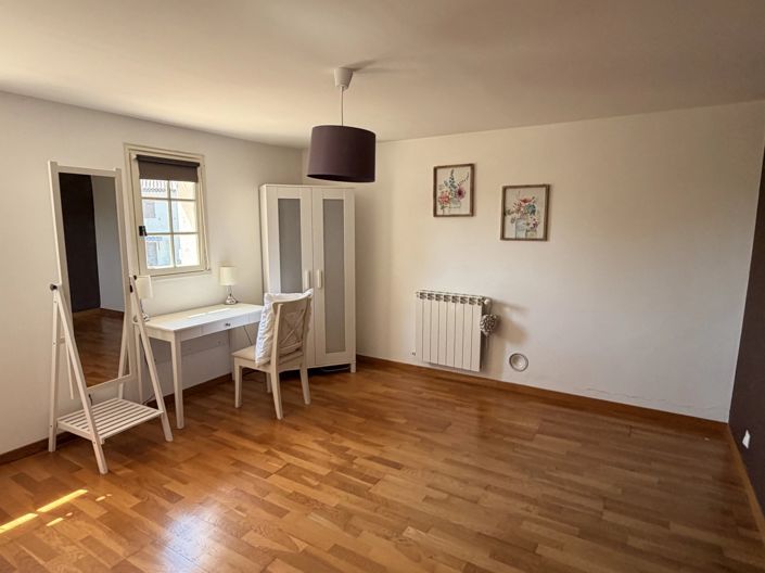 Image No.42-3 Bed House for sale