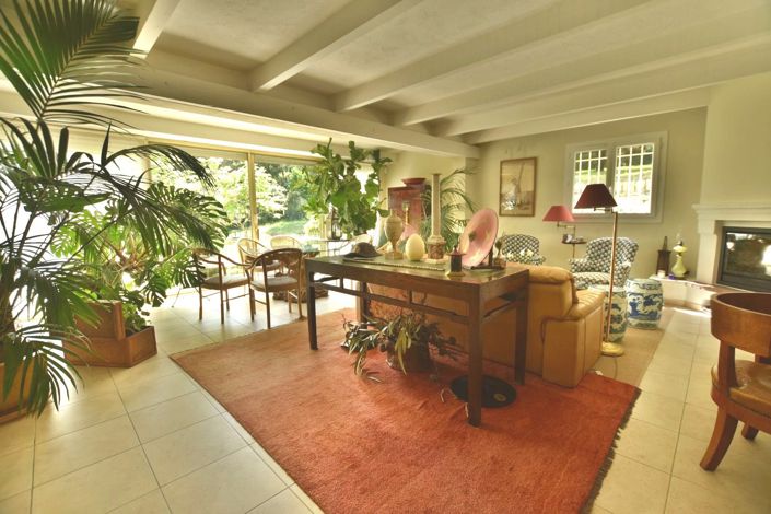 Image No.5-2 Bed House for sale