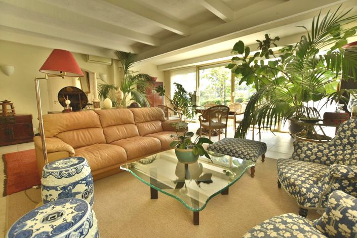 Image No.6-2 Bed House for sale