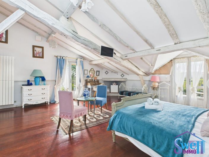 Image No.22-11 Bed Property for sale
