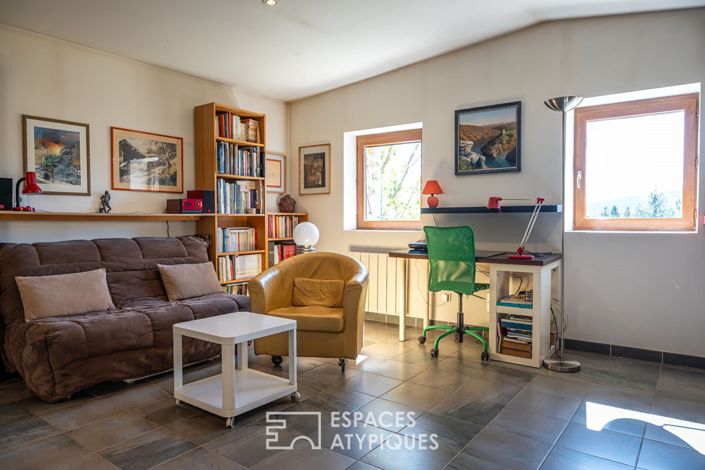 Image No.18-4 Bed House for sale