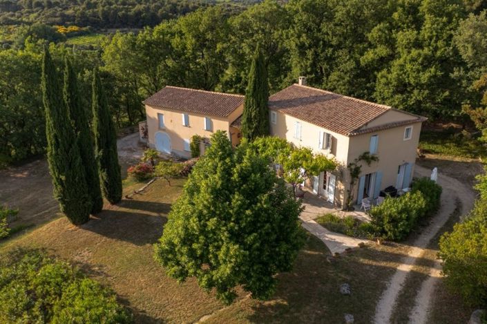 Image No.5-6 Bed Property for sale