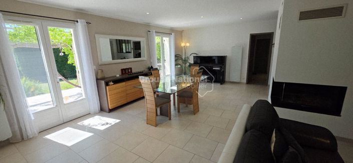 Image No.10-5 Bed House for sale