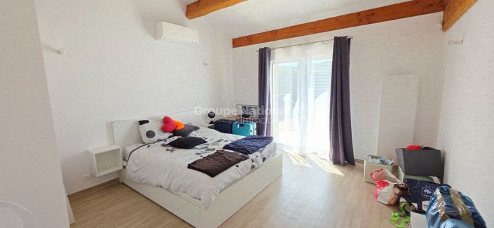 Image No.16-5 Bed House for sale