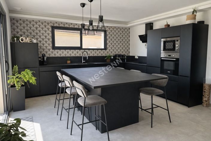 Image No.3-4 Bed Property for sale