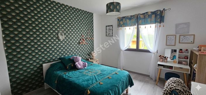 Image No.6-4 Bed Property for sale