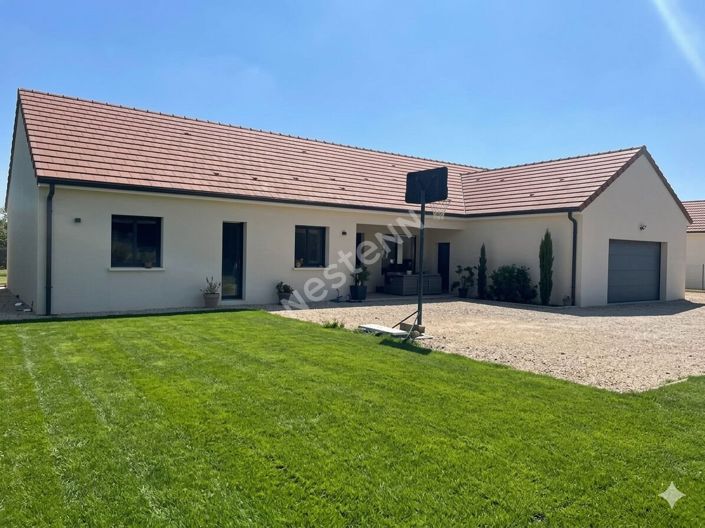 Image No.8-4 Bed Property for sale