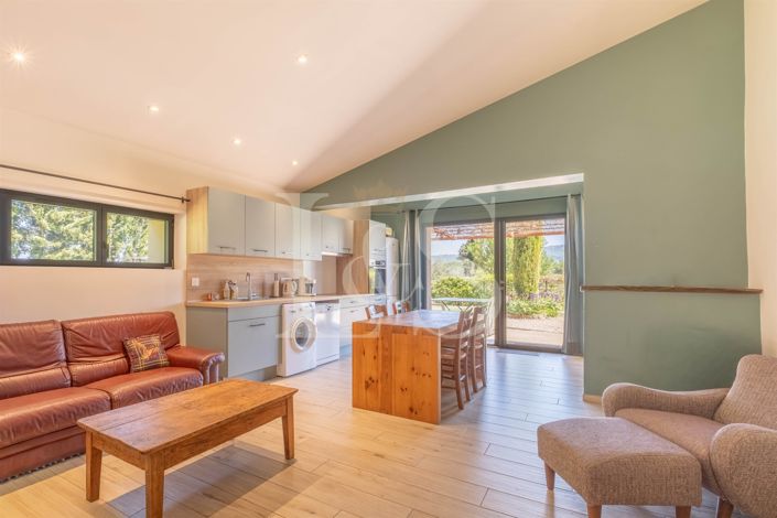 Image No.16-7 Bed House for sale
