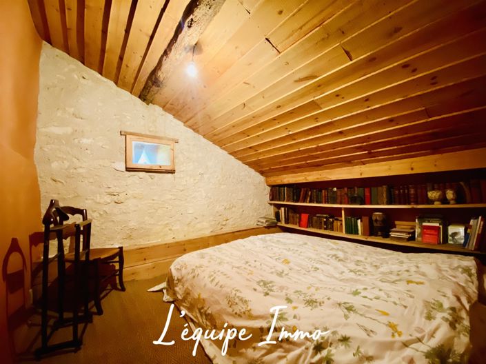 Image No.28-6 Bed House for sale