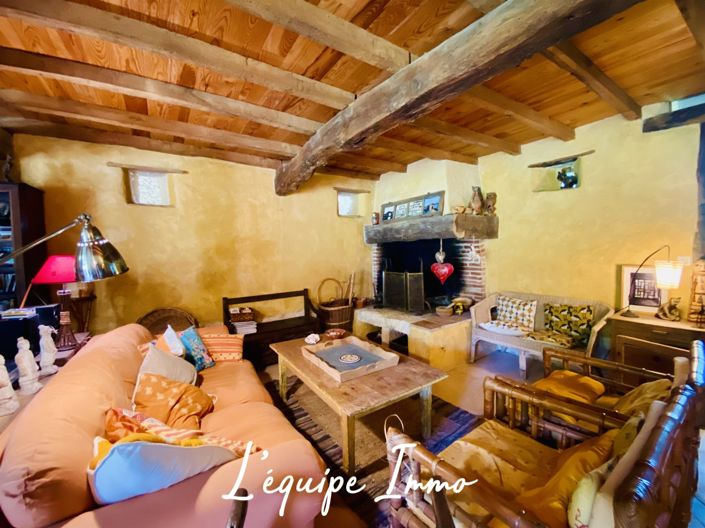 Image No.9-6 Bed House for sale