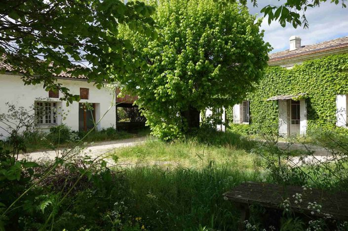 Image No.2-4 Bed House for sale