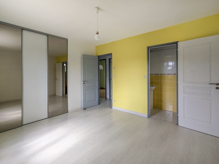 Image No.14-4 Bed House for sale