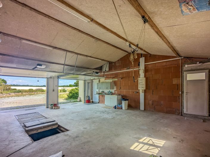 Image No.18-4 Bed House for sale