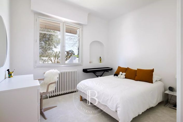 Image No.16-3 Bed House for sale