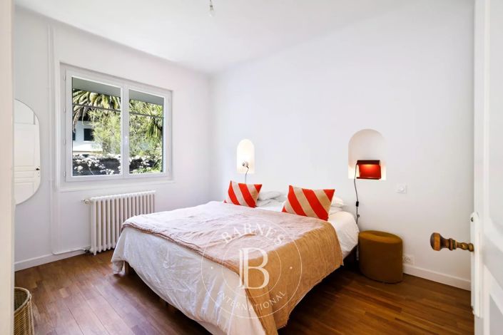Image No.18-3 Bed House for sale