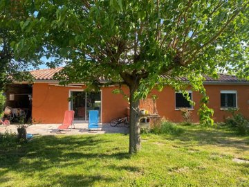 1 - Aiguefonde, House
