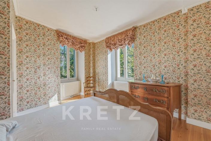 Image No.15-8 Bed House for sale