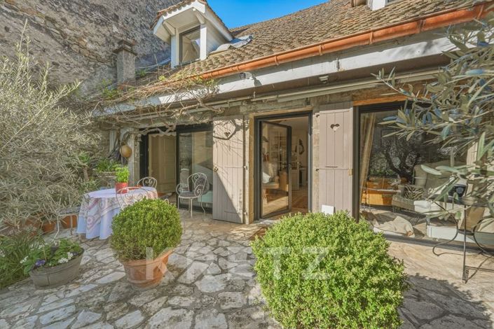Image No.3-8 Bed House for sale