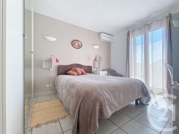 Image No.11-2 Bed House for sale