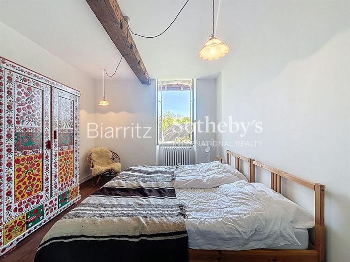Image No.17-4 Bed House for sale