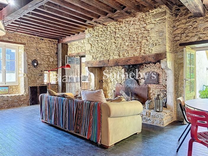 Image No.9-4 Bed House for sale