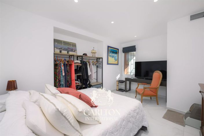 Image No.16-3 Bed Apartment for sale