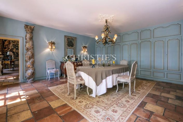 Image No.9-5 Bed House for sale