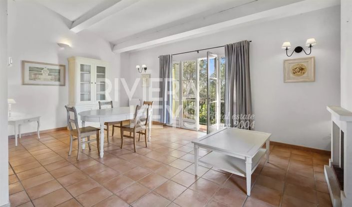 Image No.4-2 Bed House for sale