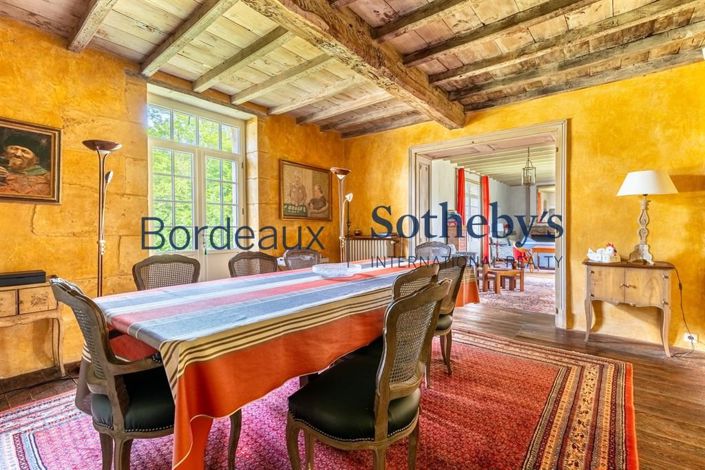 Image No.13-6 Bed Property for sale
