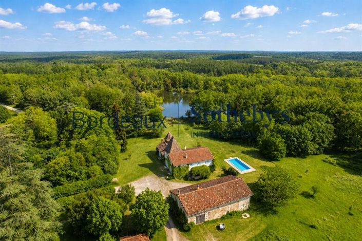 Image No.5-6 Bed Property for sale