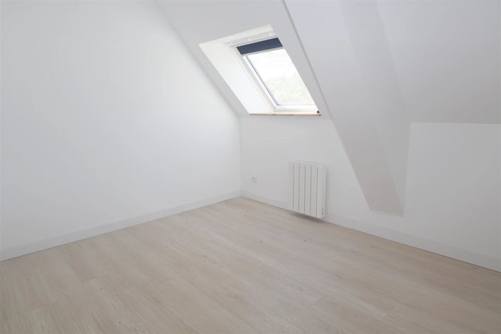 Image No.12-3 Bed House for sale