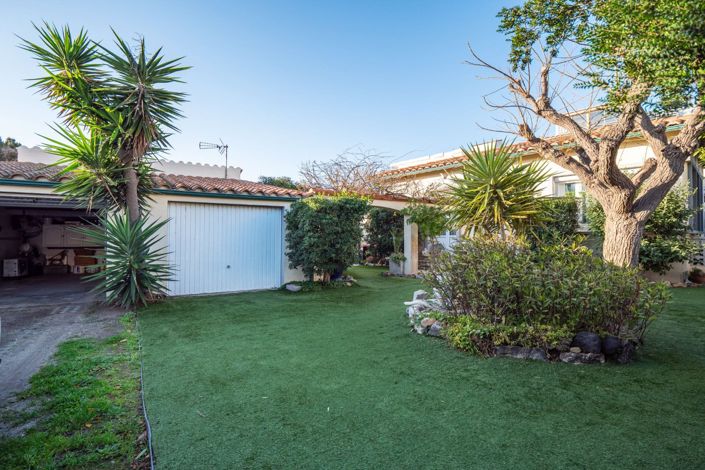 Image No.17-4 Bed House for sale