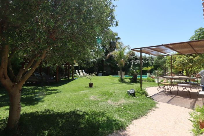 Image No.18-4 Bed House for sale