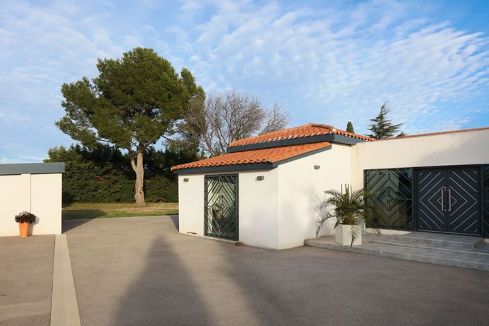 Image No.13-5 Bed House for sale