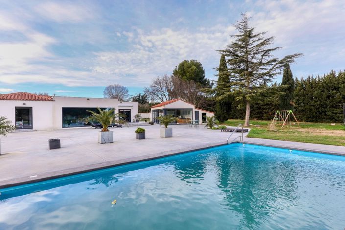 Image No.15-5 Bed House for sale