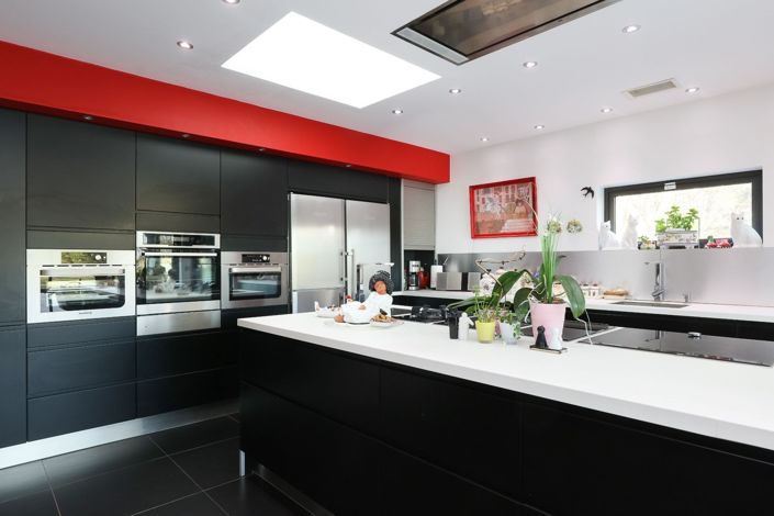 Image No.5-5 Bed House for sale