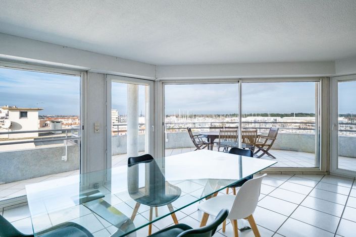 Image No.15-3 Bed Apartment for sale