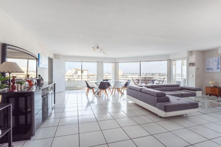 Image No.3-3 Bed Apartment for sale