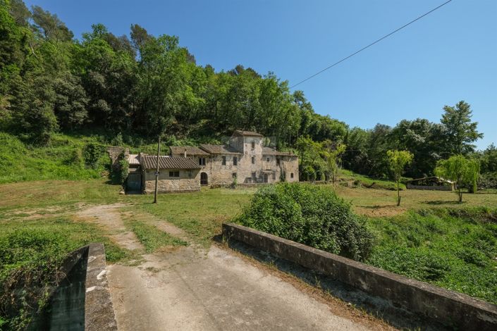 Image No.5-6 Bed House for sale