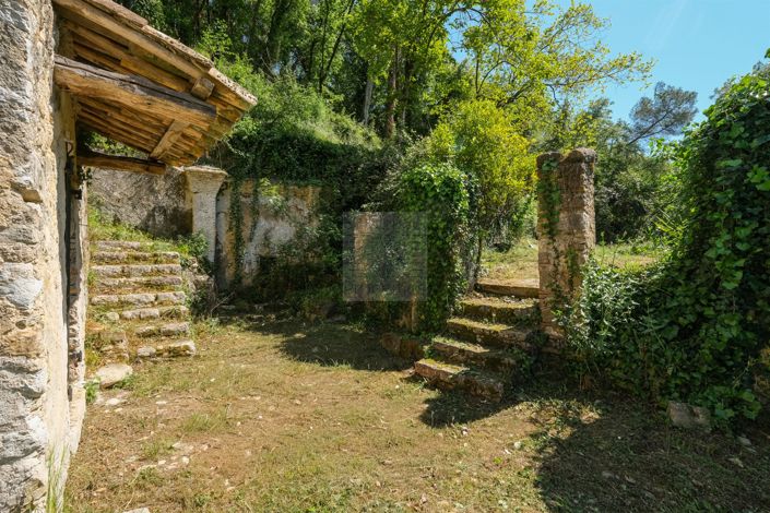 Image No.9-6 Bed House for sale