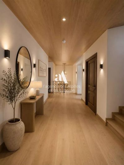 Image No.20-7 Bed House for sale