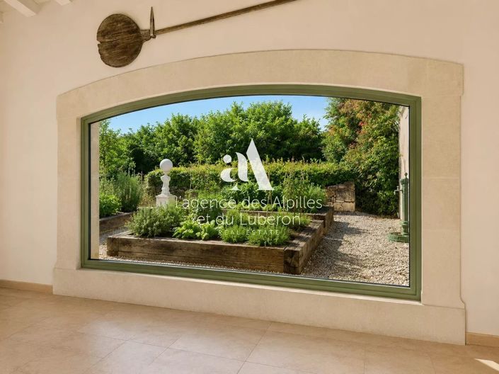 Image No.22-7 Bed House for sale