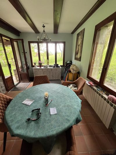 Image No.18-6 Bed House for sale