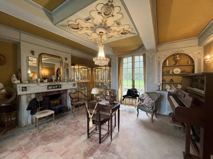 Image No.6-6 Bed House for sale